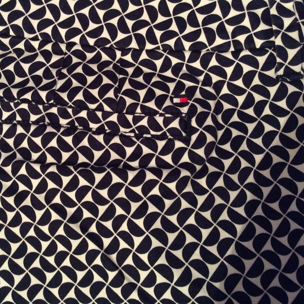 Tommy Hilfiger Women's Chino Navy Blue and White Geo Print Pants Sz16